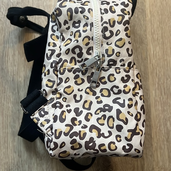 Leopard Print Mini-Backpack - Picture 3 of 8